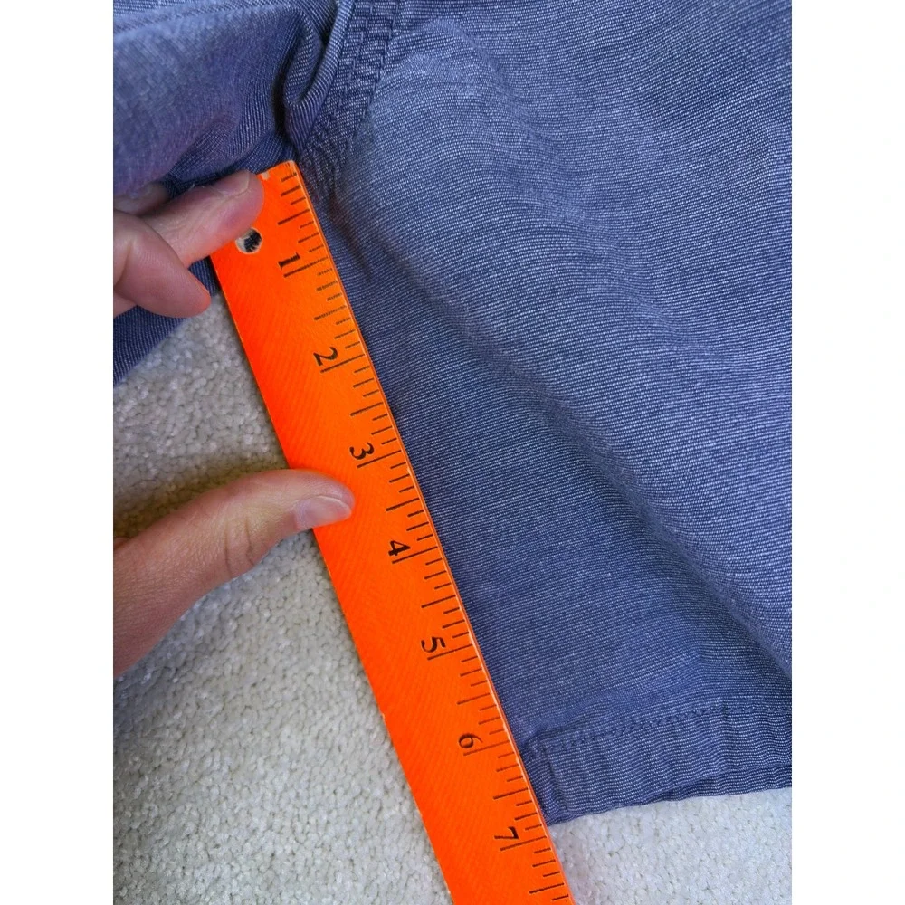 Hollister surf casual minimalist
